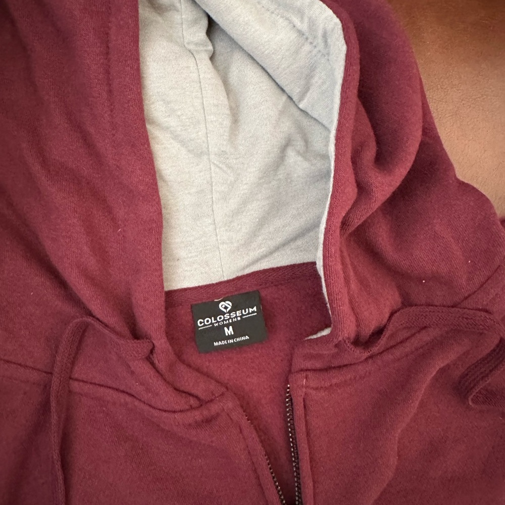 Texas A&M Bundle- NWT Women’s Medium Hoodie; NWOT Hat, 24 oz Trevis Tumbler - Picture 10 of 15